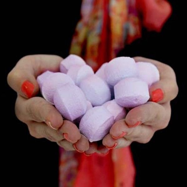 Black Cherry Chill Pills Mini Bath Bombs – 1.3kg Box1