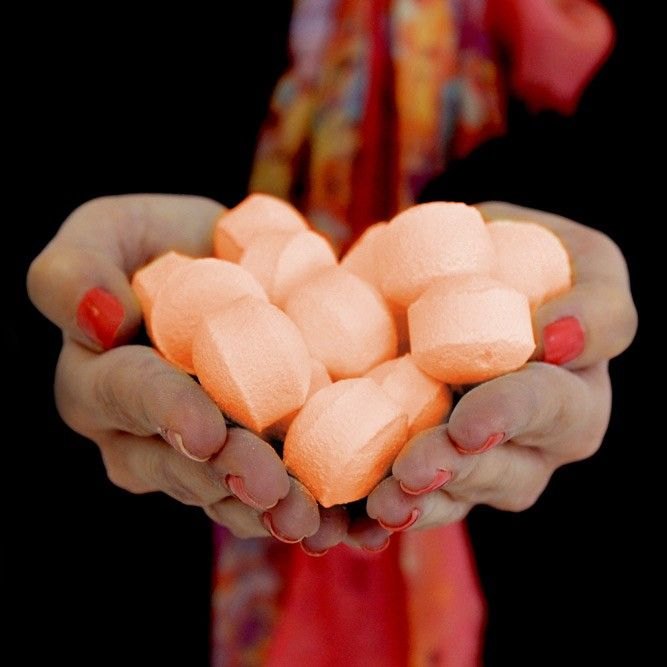 Fresh Orange Chill Pills Mini Bath Bombs – 1.3kg Box1