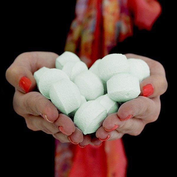 Mango Chill Pills Mini Bath Bombs – 1.3kg Box1