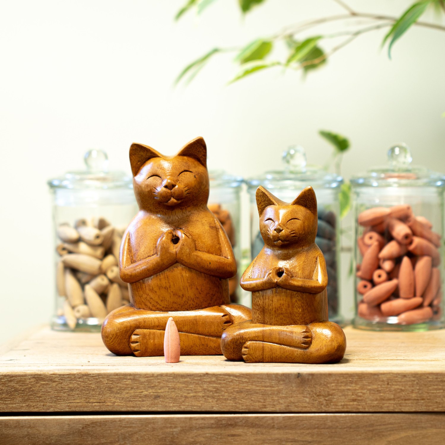 Meditating Yoga Cat Suar Wood Incense Burner – Large6