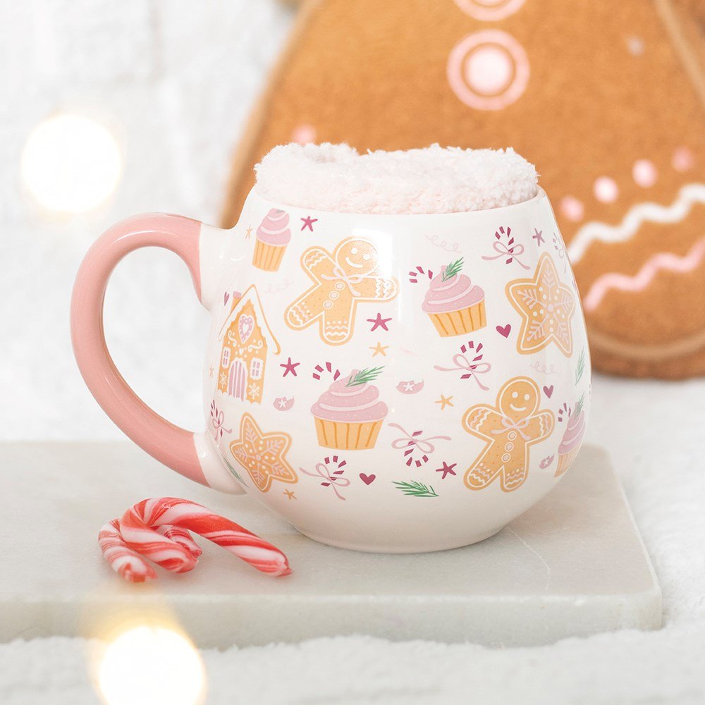 Sugarplum Bakery Gingerbread Mug & Fluffy Socks Set – 500ml2