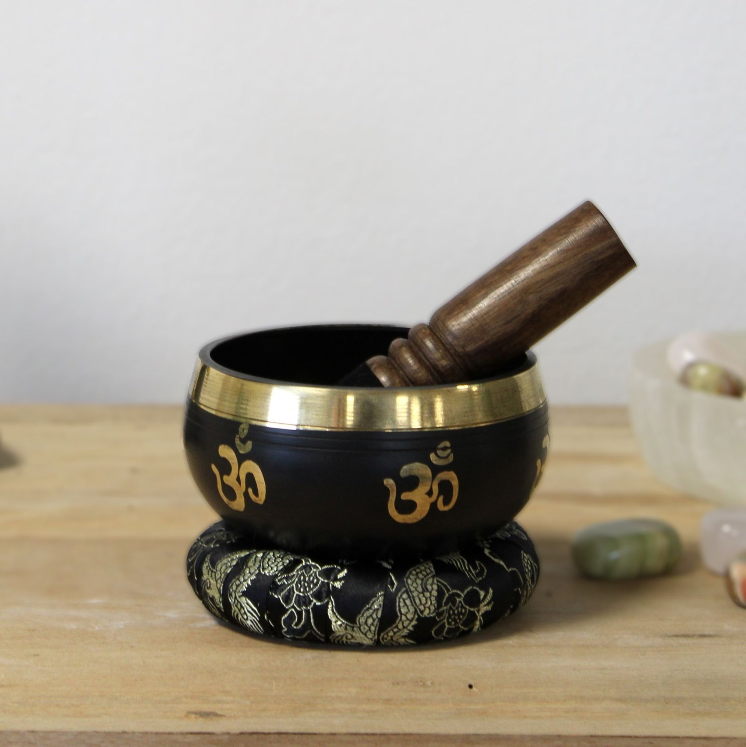 Yoga Om Brass Singing Bowl Set6