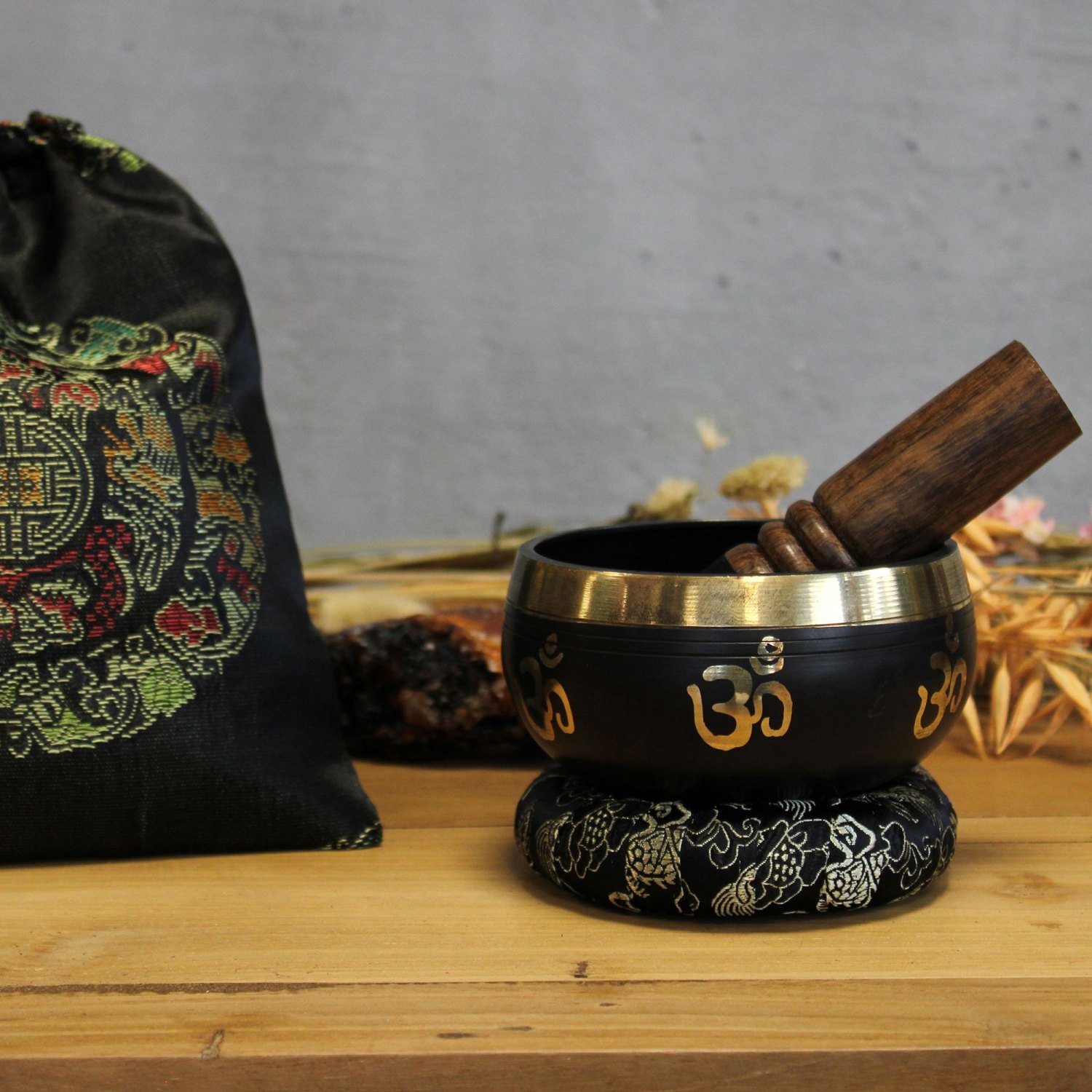 Yoga Om Brass Singing Bowl Set7