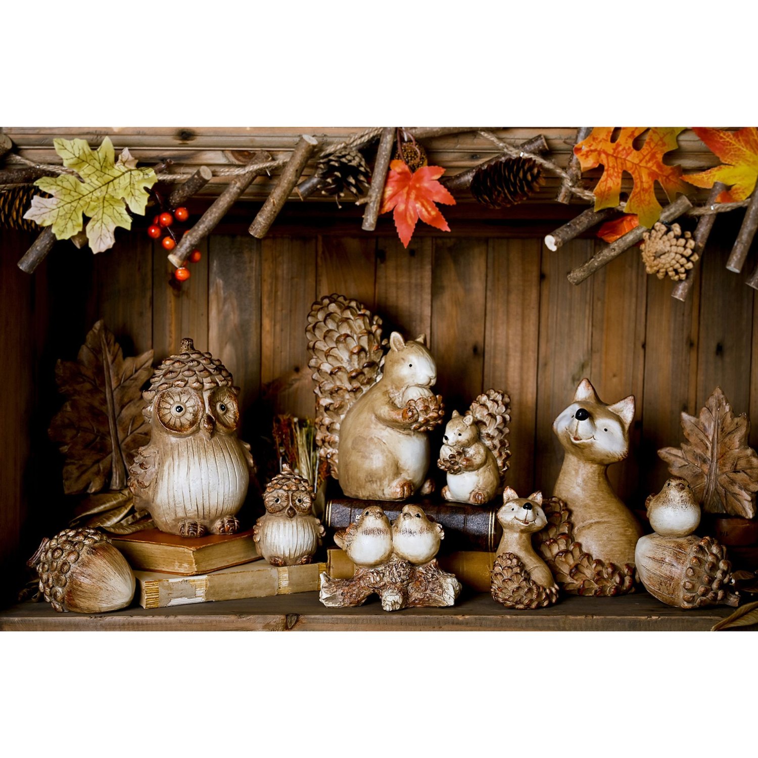 Country Living Small Wood Effect Resin Leaf Ornament4