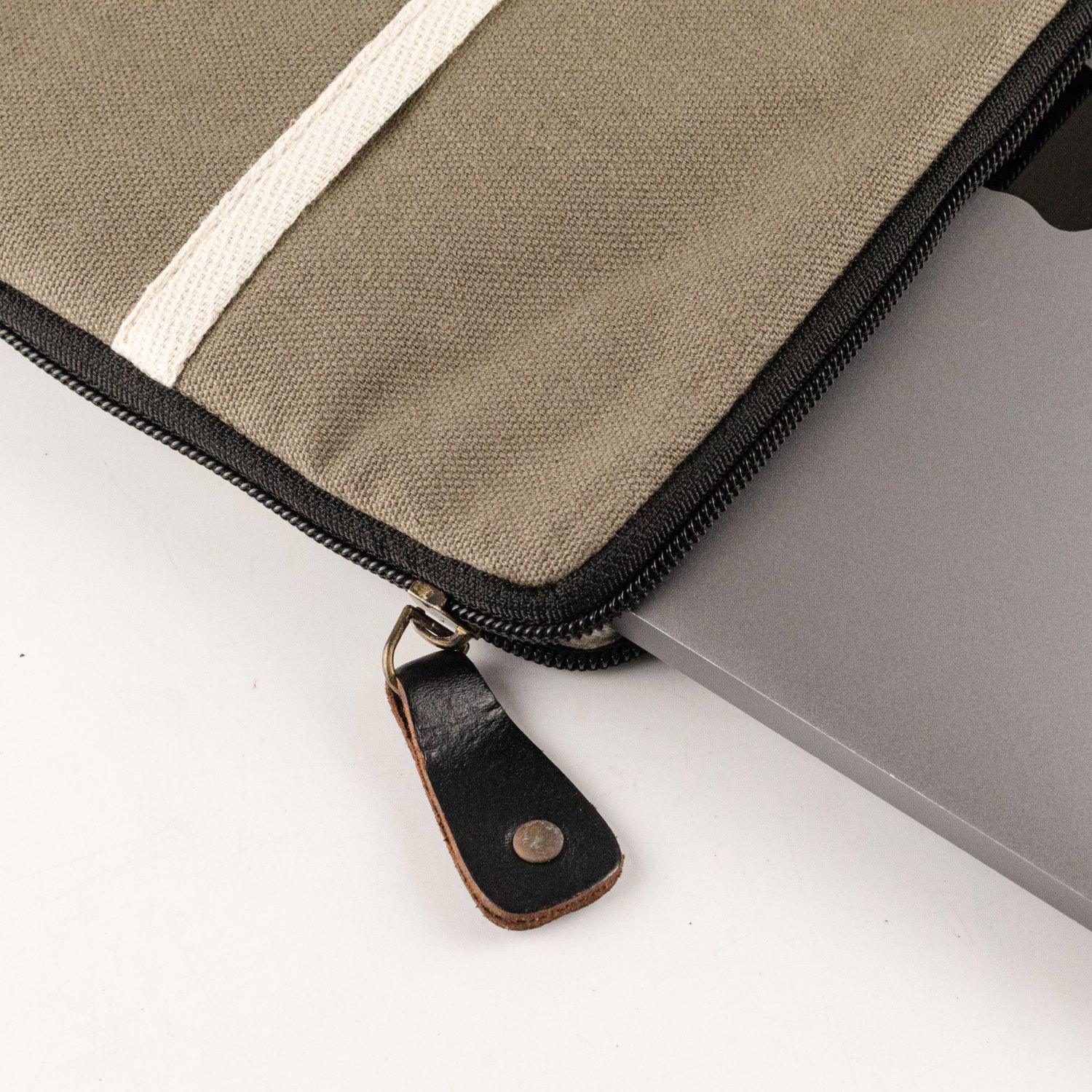 Hop Hare Olive Canvas Travel Laptop Pouch2