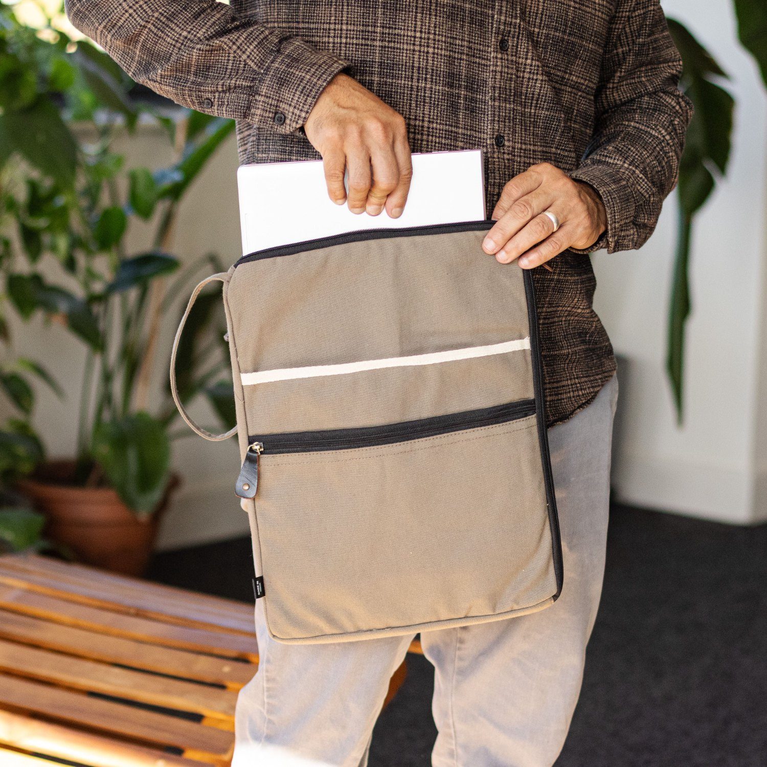 Hop Hare Olive Canvas Large Laptop Pouch13