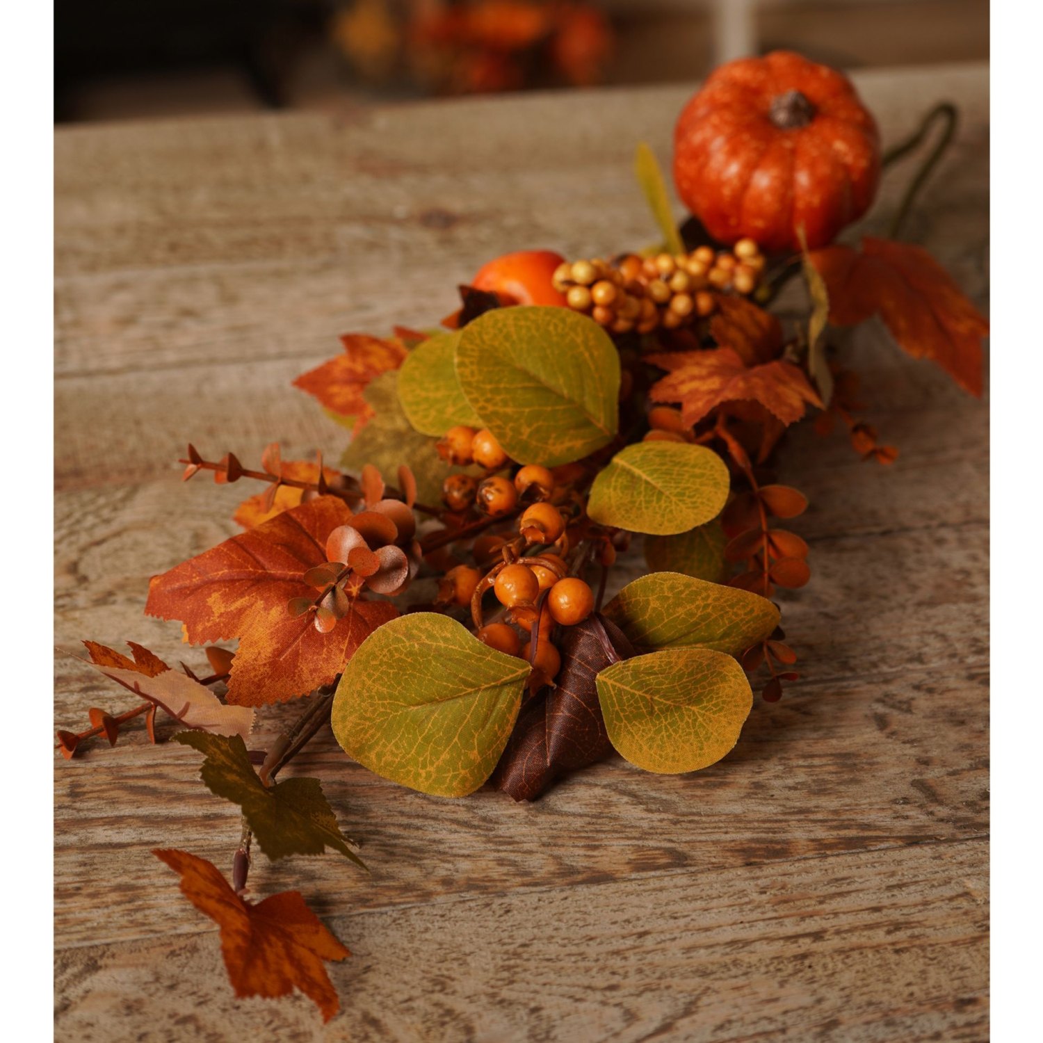 Country Living Autumn Foliage and Pumpkin Spray – 80cm2